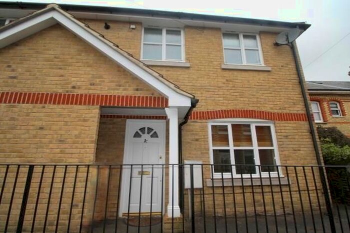 2 Bedroom End Of Terrace House To Rent In Prospect Road, Sevenoaks, TN13