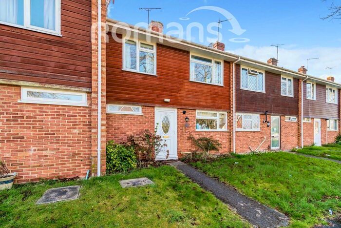 4 Bedroom Terraced House To Rent In Harestock, Winchester, SO22