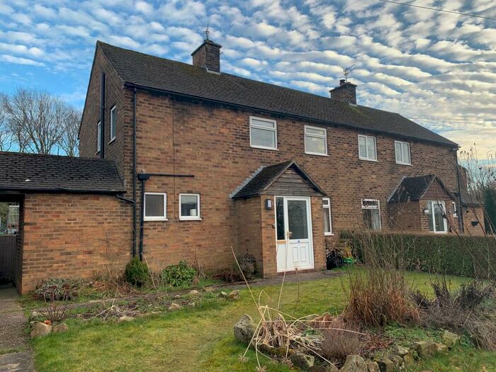 3 Bedroom House To Rent In Bentside Road; Disley., SK12