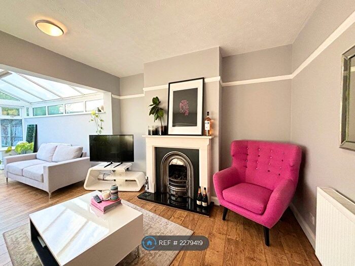 3 Bedroom Semi-Detached House To Rent In Oaks Road, Great Glen, Leicester, LE8