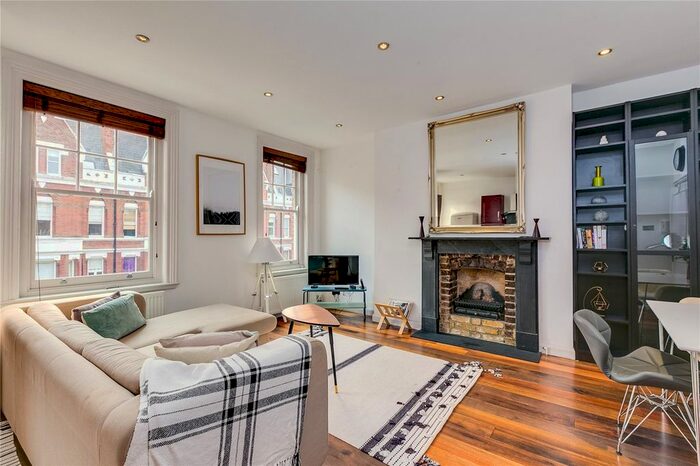 2 Bedroom Flat To Rent In Addison Gardens, London, W14
