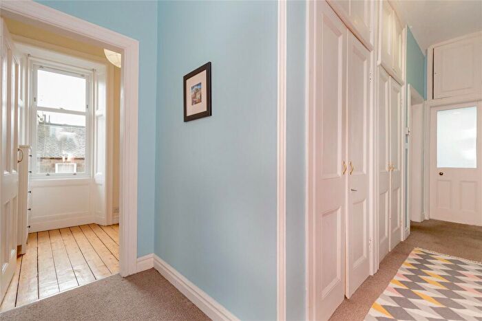 2 Bedroom Apartment For Sale In Sylvan Place, Edinburgh, Midlothian, EH9