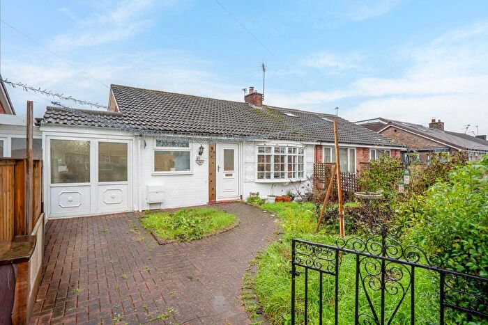 2 Bedroom Bungalow For Sale In Hambleton Way, Huntington, York, YO32
