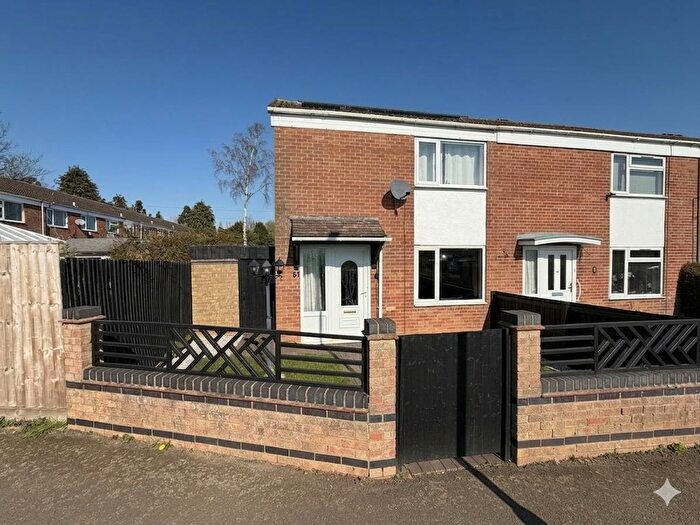 2 Bedroom Property For Sale In Arnull Crescent, Daventry, NN11