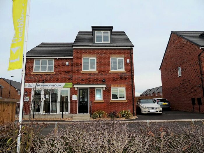 3 Bedroom Semi-Detached House To Rent In Garratt Way, Thorne, DN8