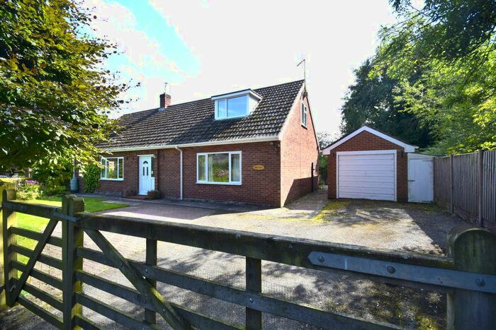4 Bedroom Detached Bungalow For Sale In Grange Road, Bronington, Whitchurch, SY13