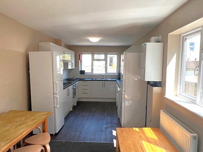 2 Bedroom Terraced House To Rent In Manor Road, Bristol, BS7