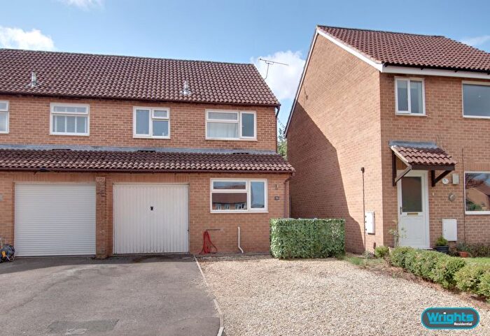 3 Bedroom Semi-Detached House To Rent In The Teasels, Warminster, BA12