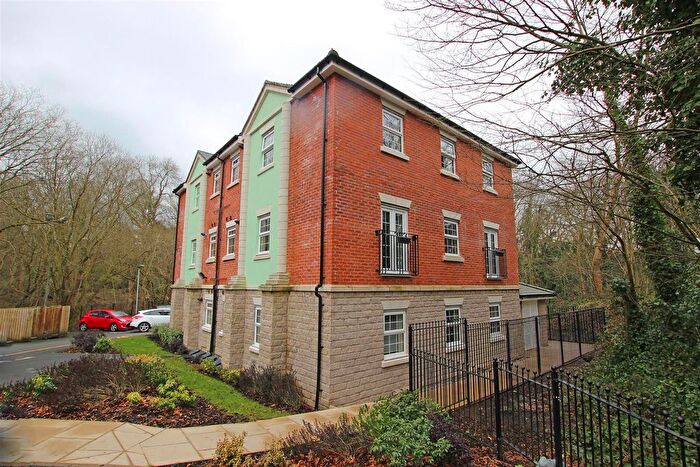 2 Bedroom Flat To Rent In Temple Road, Bolton, BL1