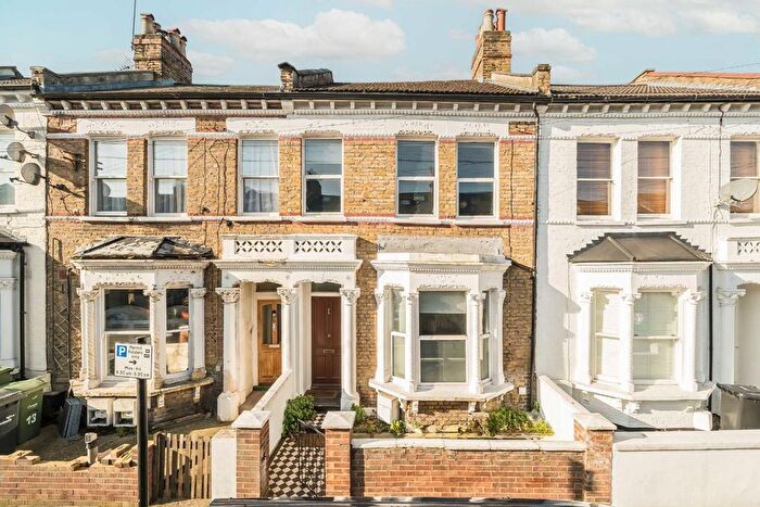 5 Bedroom Terraced House To Rent In Solon Road, London, SW2