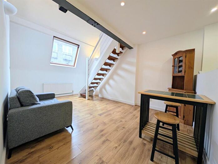 2 Bedroom Apartment To Rent In Victoria Street, Liverpool, L2