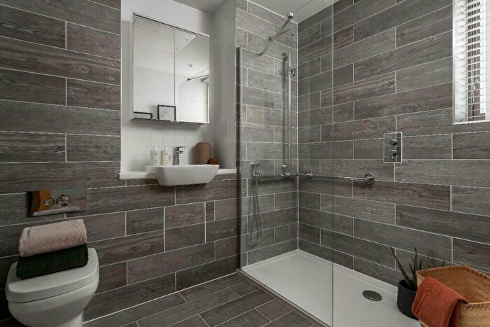 2 Bedroom Retirement Property For Sale In Steepleton Court Cirencester Road Tetbury, GL8