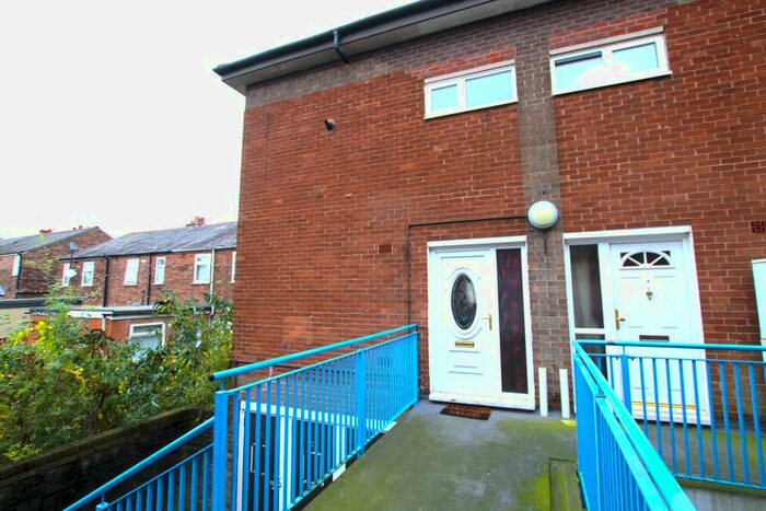 2 Bedroom Flat To Rent In Brook Street, Prescot, L35