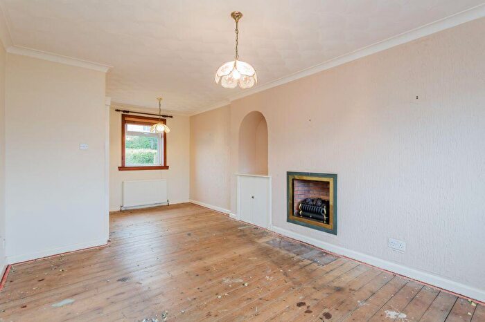 2 Bedroom Semi-Detached Villa For Sale In Glamis Avenue, Elderslie, PA5
