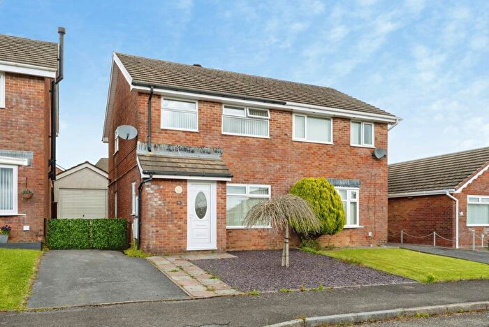 3 Bedroom Semi-Detached House For Sale In Squirrel Walk, Fforest, Pontarddulais, Swansea, SA4