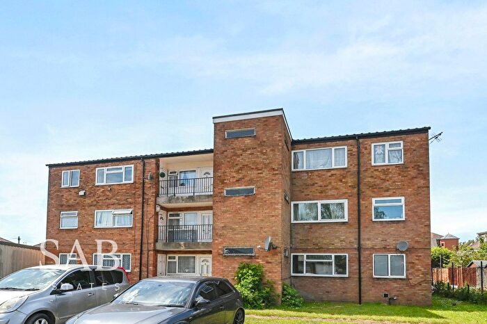 2 Bedroom Flat For Sale In Lady Margaret Road, Southall, UB1