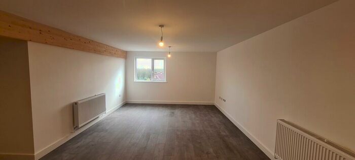 1 Bedroom Flat To Rent In West Street, PO16