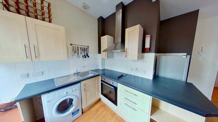 2 Bedroom Flat To Rent In Bridge Street, City Centre, Aberdeen, AB11