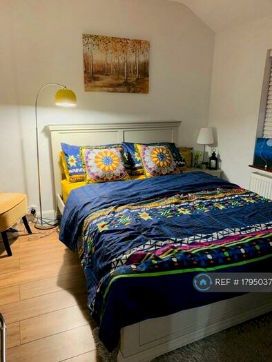 3 Bedroom Terraced House To Rent In Monksfield Way, Slough, SL2