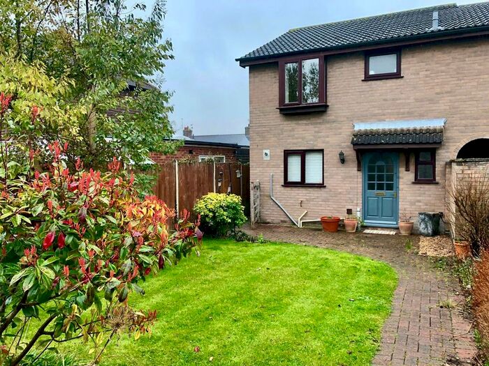 3 Bedroom End Of Terrace House To Rent In Redcot Gardens, Stamford, PE9