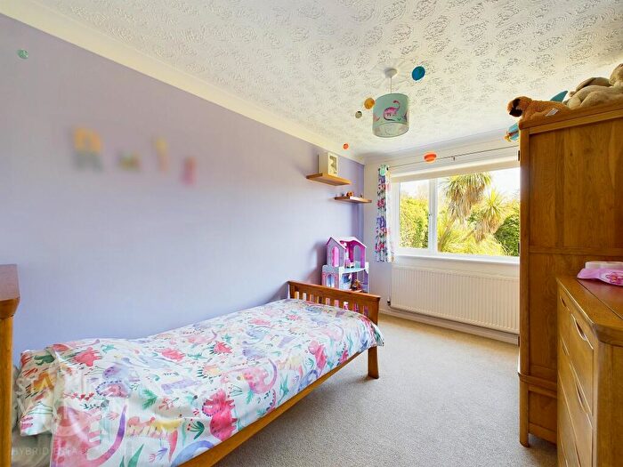 3 Bedroom Detached Bungalow For Sale In Woodbastwick Road, Blofield Heath, Norwich, NR13