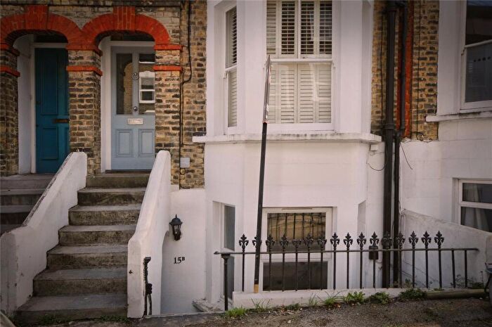 1 Bedroom Flat For Sale In Fransfield Grove, Sydenham, London, SE26