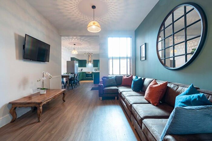 6 Bedroom Terraced House To Rent In Kensington Road, Coventry, CV5