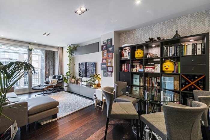 2 Bedroom Apartment To Rent In Wharf Road London, N1