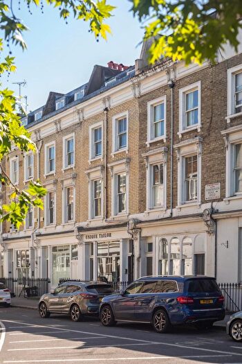 3 Bedroom Flat To Rent In Ifield Road, London, SW10