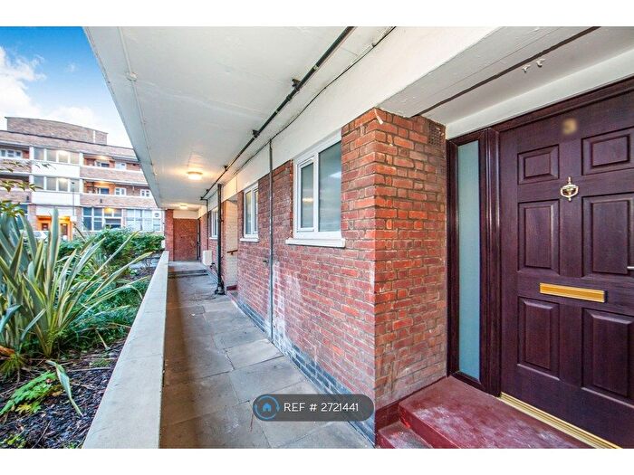 1 Bedroom Maisonette To Rent In Caistor House, London, SW12