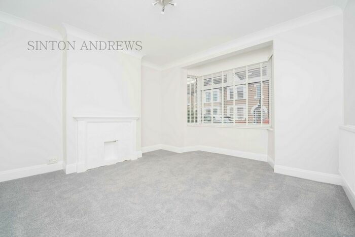 3 Bedroom Terraced House To Rent In Drayton Bridge Road, Hanwell, W7