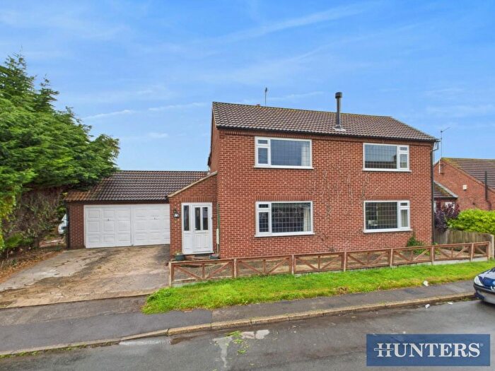 3 Bedroom Detached House For Sale In East Gate, Rudston, Driffield, YO25