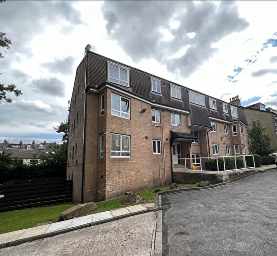 1 Bedroom Flat To Rent In Brunel Court, Sydenham Place, Bradford, West Yorkshire, BD3