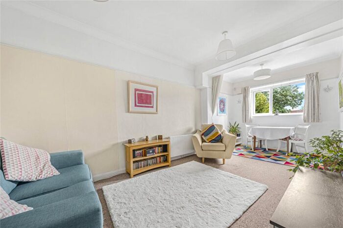 2 Bedroom Flat For Sale In Church Street, Walton-On-Thames, Surrey, KT12