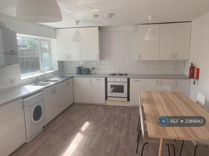 5 Bedroom Terraced House To Rent In Sherbourne Close, Cambridge, CB4