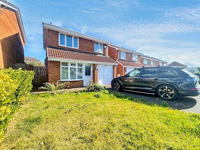 3 Bedroom Detached House For Sale In Dykelands Way, South Shields, NE34
