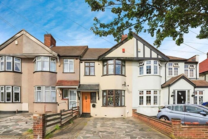 3 Bedroom Terraced House To Rent In Yorkland Avenue Welling, DA16