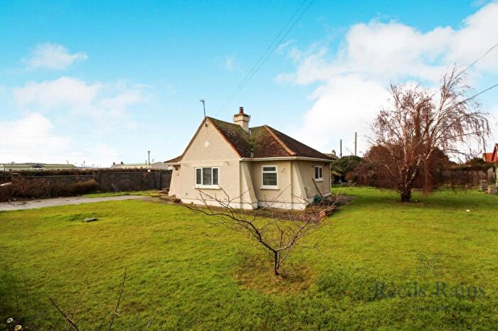 2 Bedroom Bungalow For Sale In Towyn Road, Towyn, Conwy, LL22