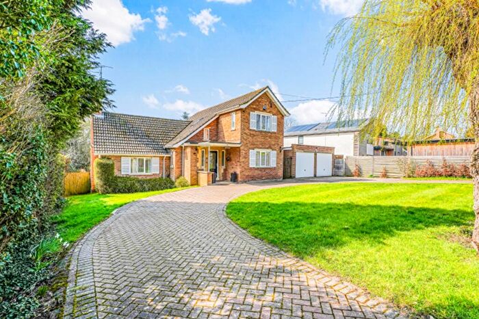 4 Bedroom Detached House For Sale In Old Leicester Road, Wansford, PE8