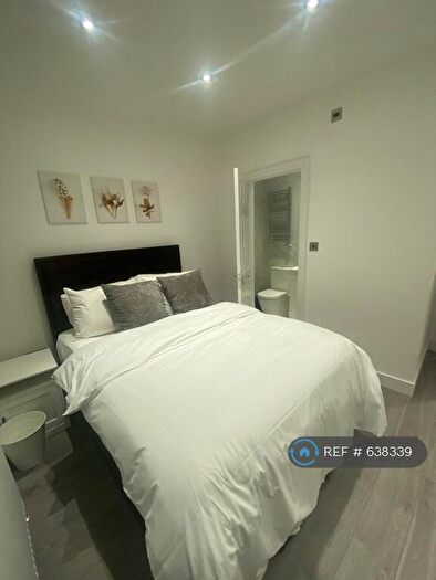 4 Bedroom Flat To Rent In Village Way East, Harrow, HA2