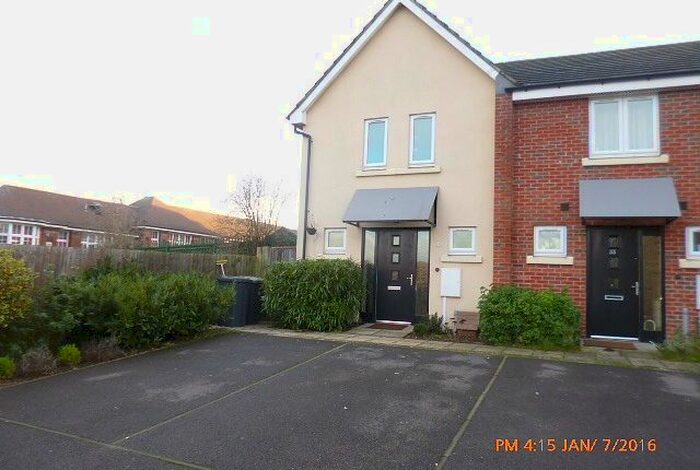 3 Bedroom Semi-Detached House To Rent In Alderman Close, Beeston, NG9