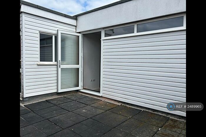 1 Bedroom Flat To Rent In Chiltern Avenue, Amersham, HP6