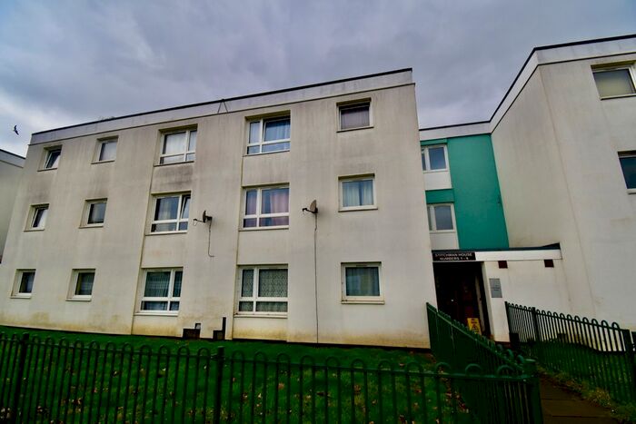 1 Bedroom Flat To Rent In Stitchman House, Byfield Road, Northampton, NN5