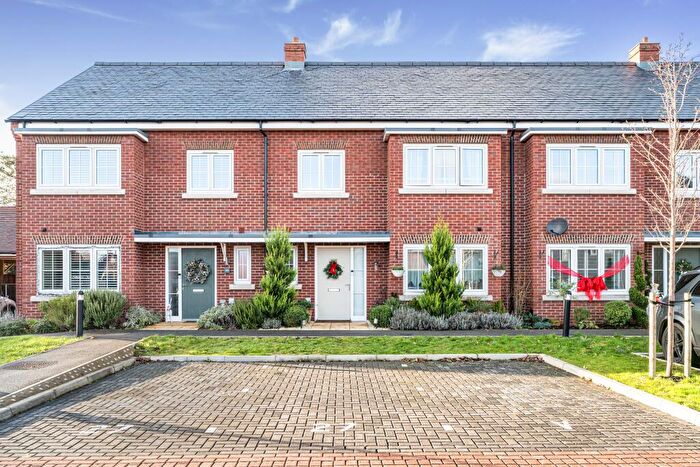 4 Bedroom Terraced House For Sale In Westbrook Drive, Hemel Hempstead, Hertfordshire, HP1