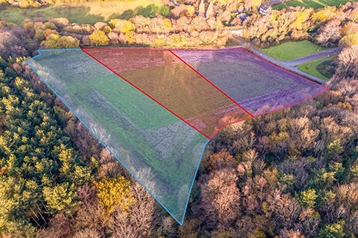 Farm Land For Sale In Lot - . Hectare (. Acre) Paddock, Ollerton, Nottinghamshire, NG22