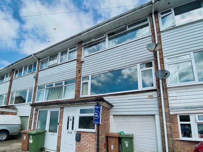 3 Bedroom Property To Rent In Bryngwyn Street, Bedwas, Caerphilly, CF83