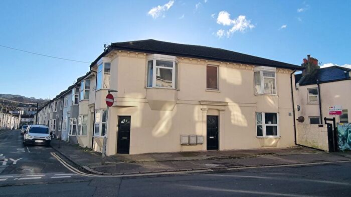 2 Bedroom Flat To Rent In Upper Lewes Road, Brighton, BN2