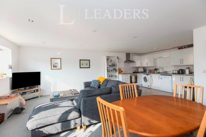 2 Bedroom Flat To Rent In Alveston Place, Leamington Spa, CV32