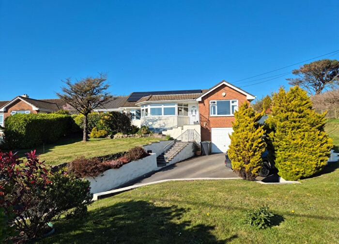 4 Bedroom Bungalow For Sale In Lincombe, Lee, EX34