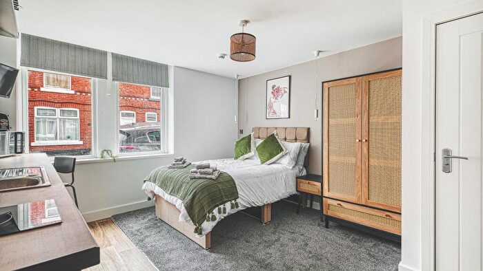 Studio To Rent In Room, Bennett Street, NG10